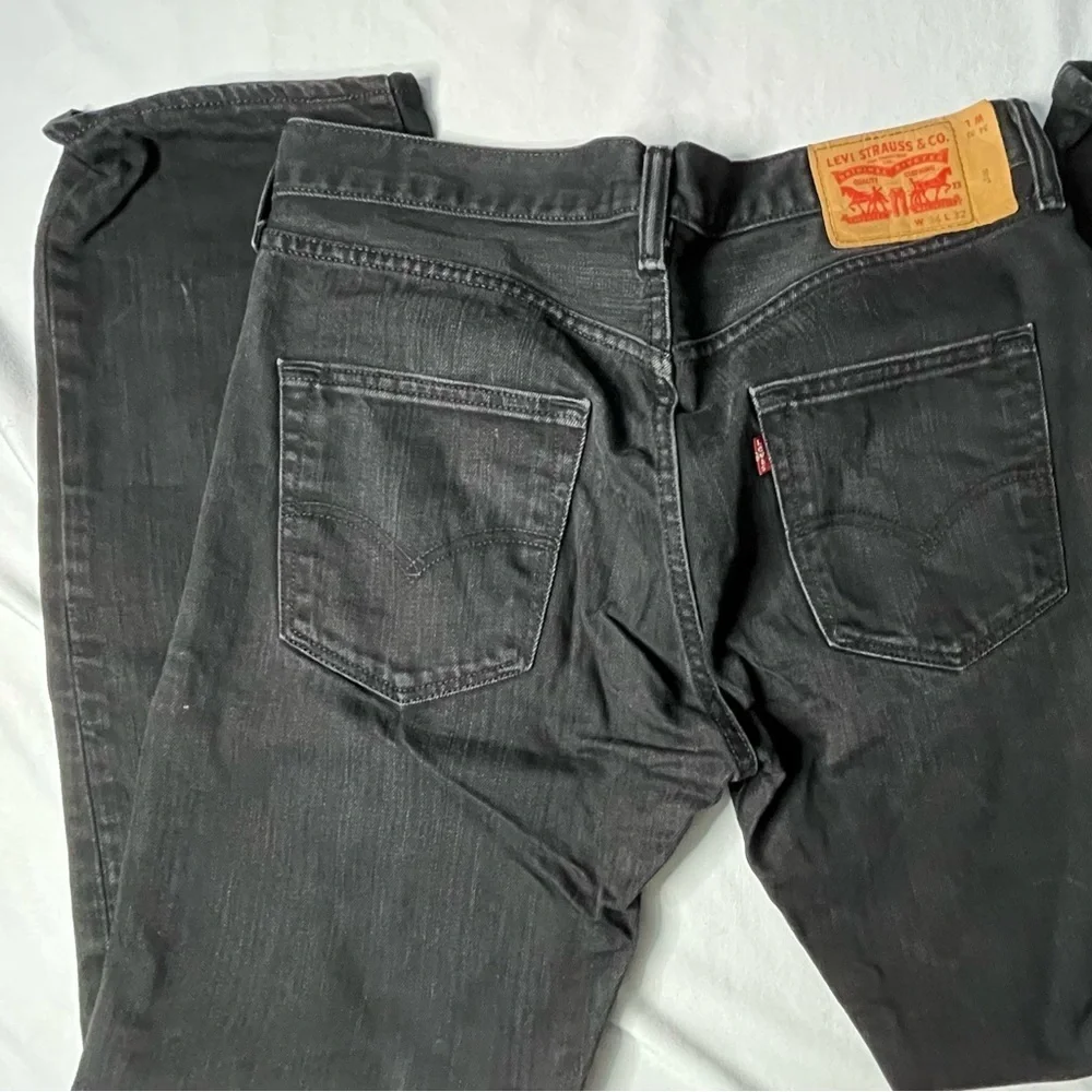 Levi's Men's Charcoal Straight Jeans